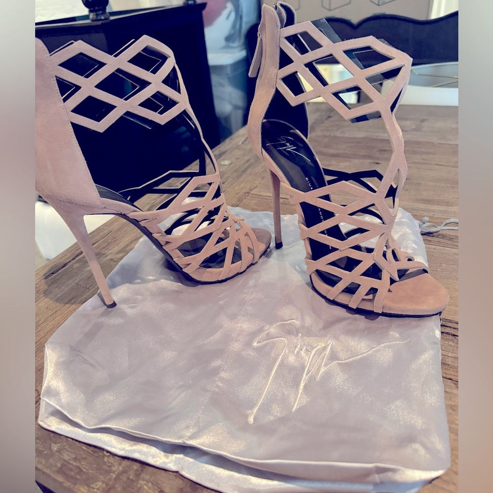 Giuseppe Zanotti Heels - Picture 1 of 4